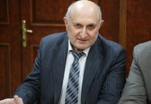 Адвокаты: силовики подбросили оружие главе контрольно-счетной палаты Ингушетии Адвокаты: силовики подбросили оружие главе контрольно-счетной палаты Ингушетии