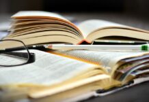 Новая версия учебника по истории с измененным абзацем про депортацию ингушей появится к новому учебному году Ингушскую общественность возмутил фрагмент о репрессированных народах в новом учебнике истории