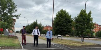 Ингушские единороссы в шарфах партии «проверили» ремонт 200 метров дороги