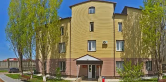 Здание госархива Ингушетии регулярно затапливают дожди, поскольку строители не выполнили работы по гидроизоляции